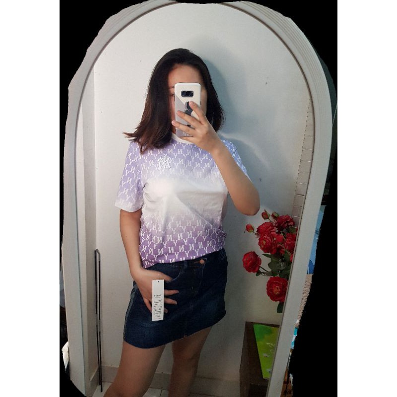 Áo phông tím hot trend dư xịn