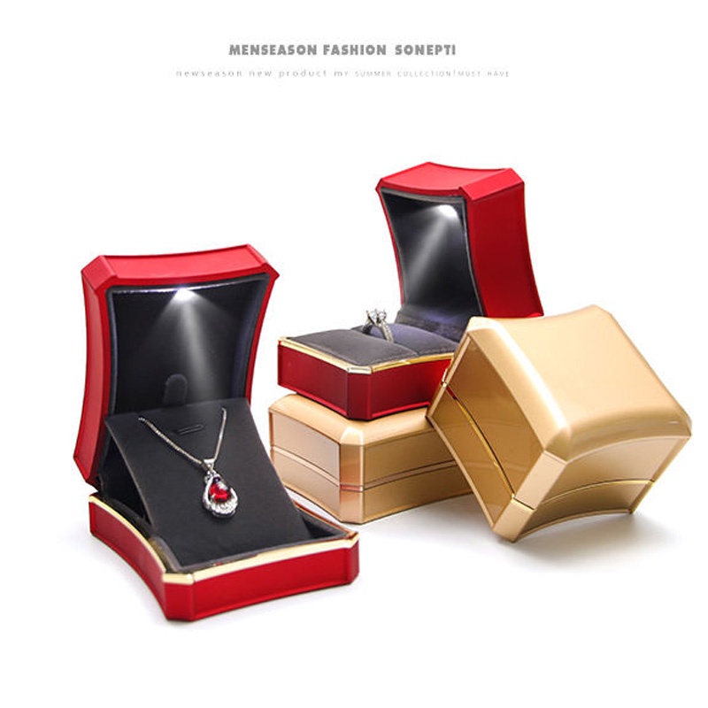 Hộp đựng trang sức hình bát giác có đèn led phát sáng độc đáo