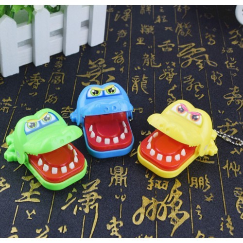 Đồ Chơi Cá Sấu Cắn Ngón Tay Vui Nhộn Sáng Tạo Dành Cho Gia Đình