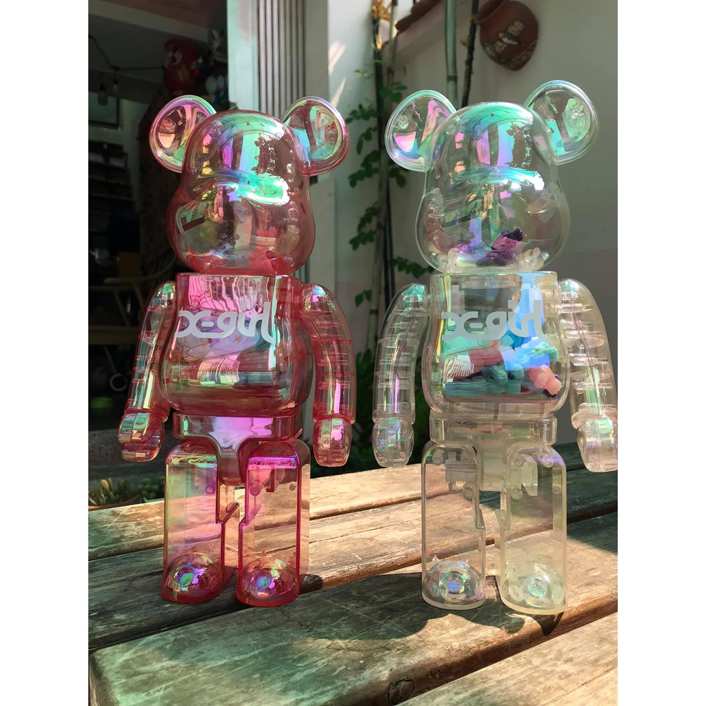 Với Bearbrick 400 giá rẻ, bạn sẽ có cơ hội sở hữu những sản phẩm độc đáo và chất lượng từ nhà sản xuất uy tín. Hãy tham khảo ngay để tìm cho mình một mẫu Bearbrick 400 đẹp và ấn tượng.