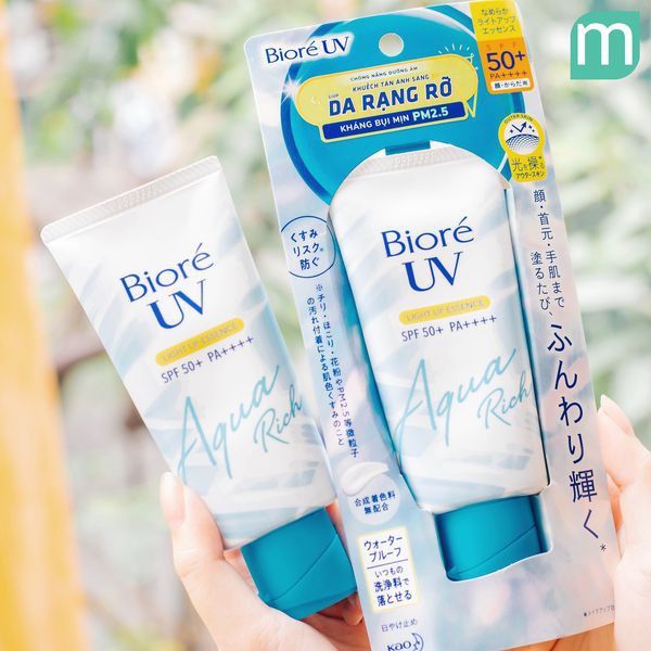 Tinh chất chống nắng BIORE UV AQUA RICH LIGHT UP ESSENCE SPF50+ PA++++