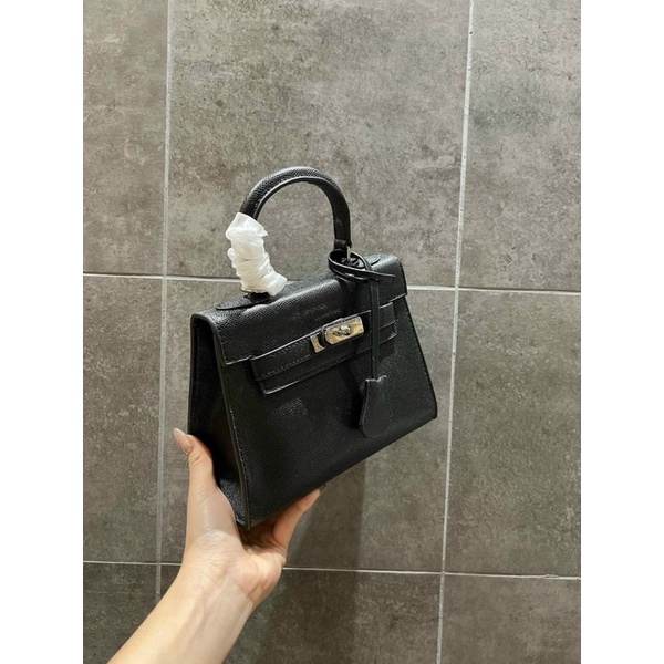 Túi H.M Kelly Dáng Lùn, Túi Xách Nữ Đeo Chéo Da Gạo Size 19cm