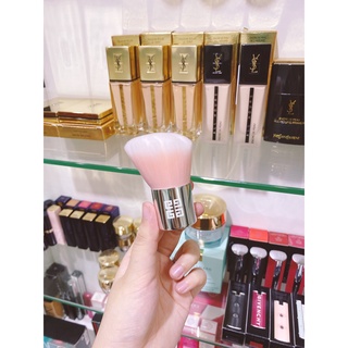 Cọ G.i.v.e.n.c.h.y gift