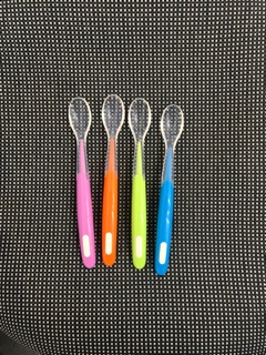 Thìa Mềm Silicon Cho Bé
