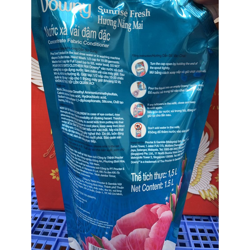 Nước Xả Vải Downy Hương Nắng Mai 1,5L