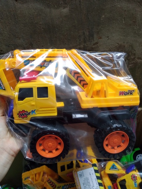 Đồ chơi máy cẩu, xe công trình