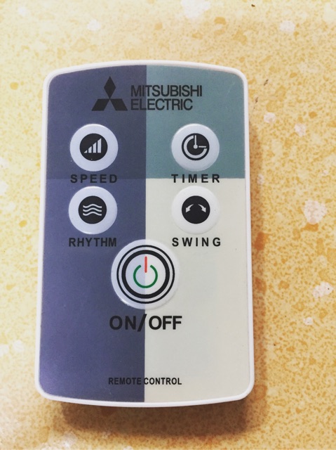Điều khiển quạt MITSUBISHI-tặng kèm pin sịn -Bảo hành đổi mới