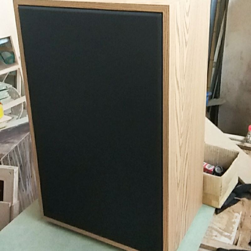 Một đôi loa karaoke nghe nhạc tổng công suất thực 250w