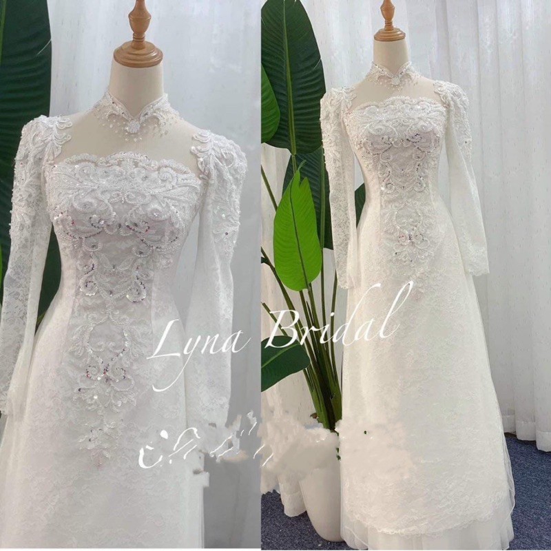 áo dâu hàng ren phủ 6 tà cổ phối lưới đắp kết dày dặn.