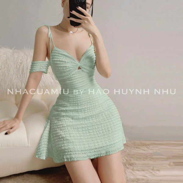 đầm 2 dây xốp tay đứt cột ngực mềm xinh tiểu thư