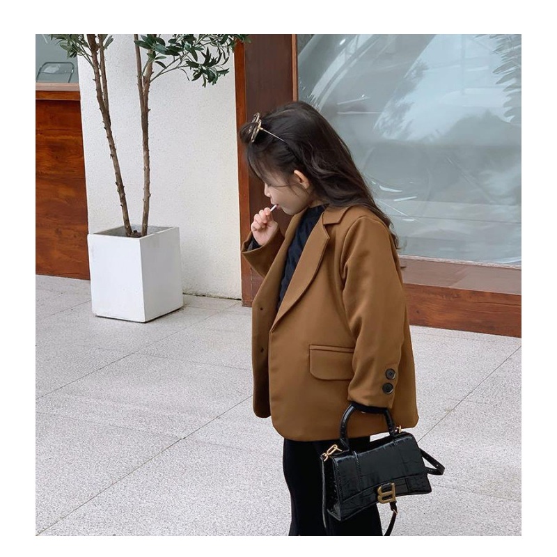 Áo khoác Blazer dáng ngắn thiết kế trẻ trung hợp thời trang