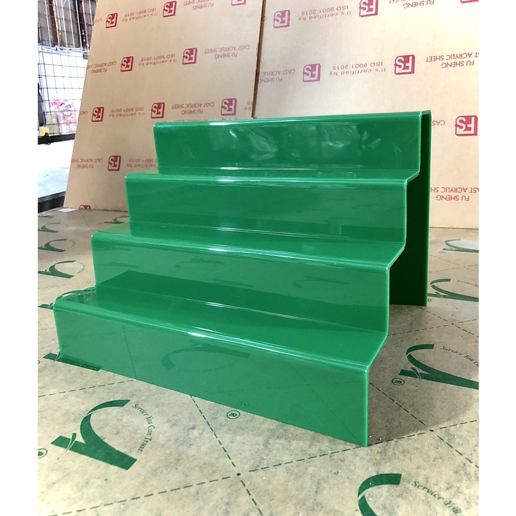 Kệ Mica trưng bày sản phẩm , mô hình, quà tặng nhiều tầng WCF, figure dạng bậc thang