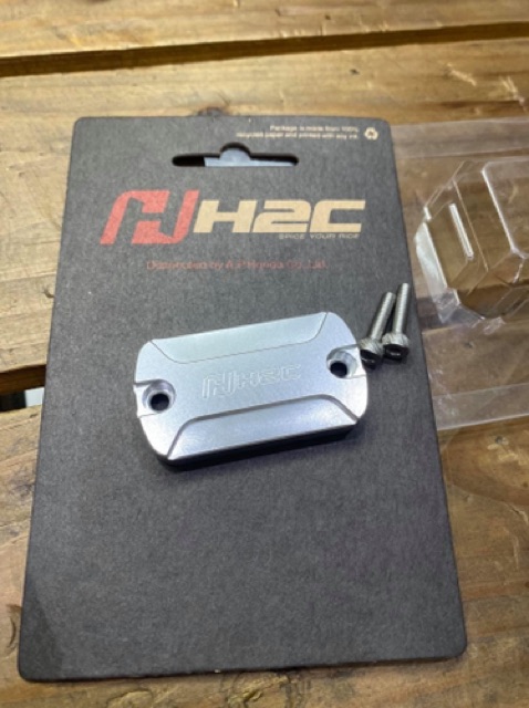 Nắp dầu H2C cho Click/Vario đời mới 2018-2020