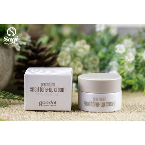 Kem dưỡng trắng da và nâng tone da tức thì Ốc Sên Goodal Premium Snail Tone-Up Cream [Best Seller]