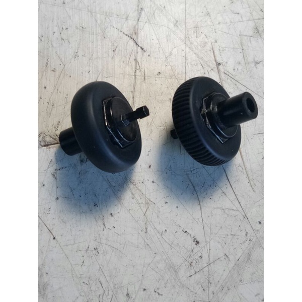 Bánh xe điều khiển remote LG thông minh