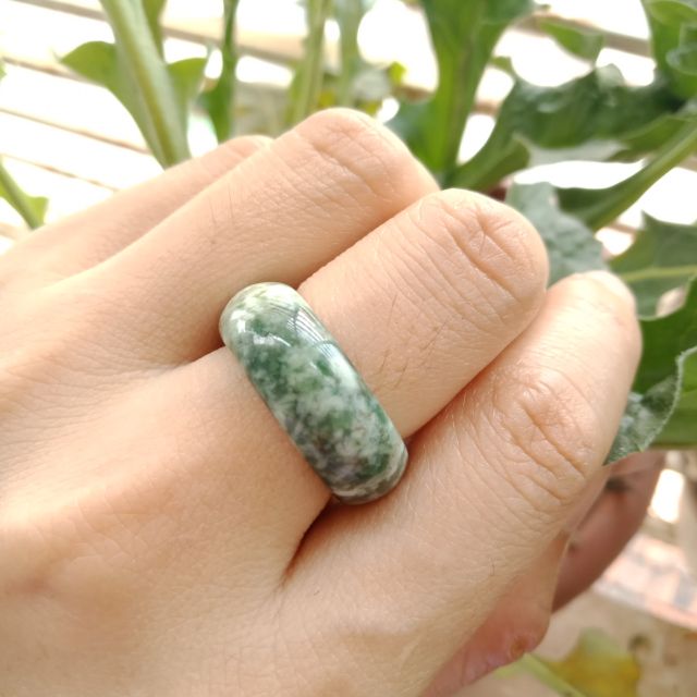 Nhẫn đá tự nhiên vân xanh trắng