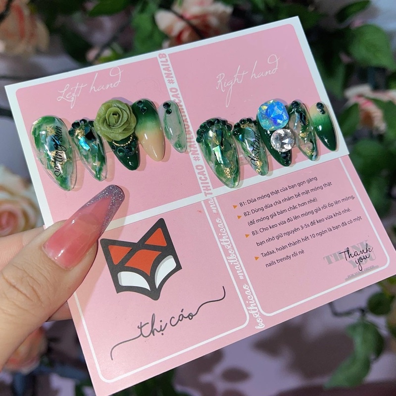 Nails Box thiết kế tone xanh lá