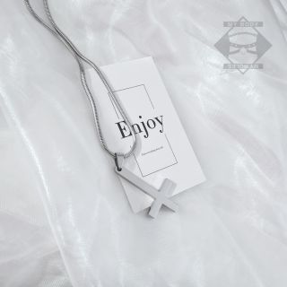 Vòng cổ dây chuyền chất liệu thép mặt dây thánh giá ngược