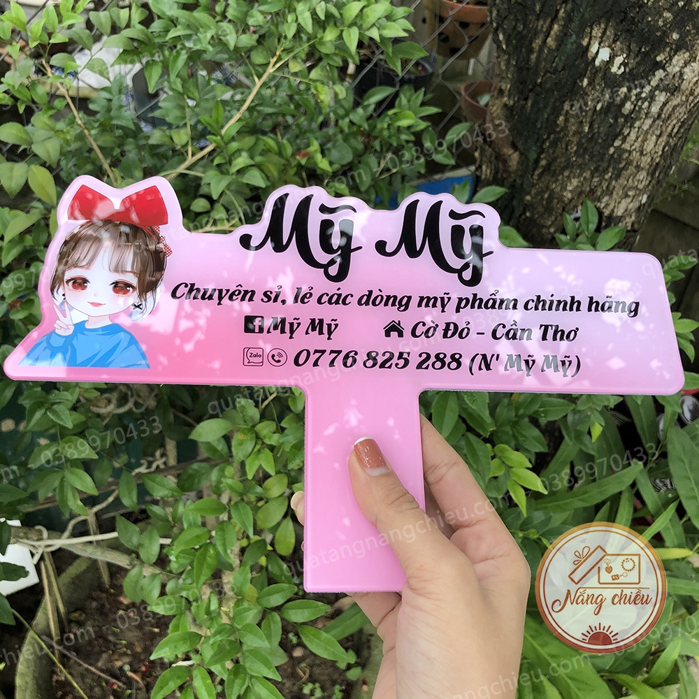 Mẫu biển mica tay cầm ghép hình cô gái dễ thương - Dành cho các shop bán mỹ phẩm online - Thiết kế theo yêu cầu