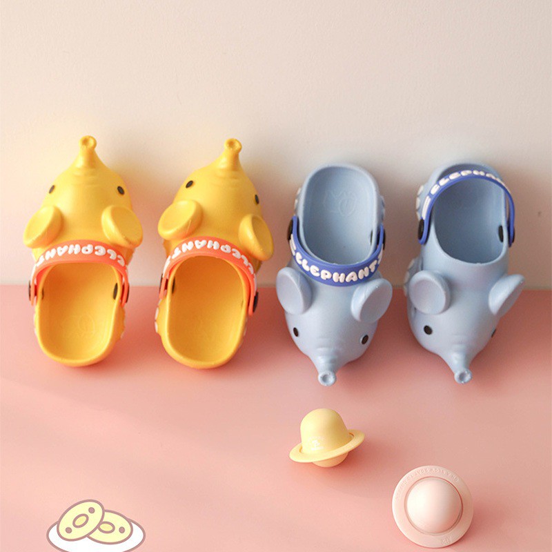 Dép sandals chống trượt thiết kế hình chú voi hoạt hình đáng yêu cho trẻ em và người lớn