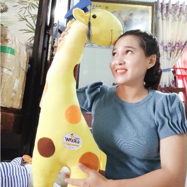 con hươu gấu bông / gối ôm hươu dài 85cm