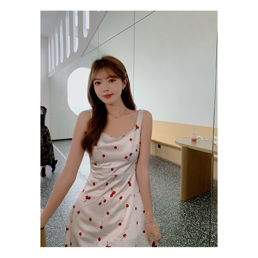 Đầm trắng in hình cherry cổ đính đá trẻ trung nữ tính