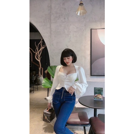 Set áo peplum phi trắng tay dài cổ vuông + quần jean dài loe. Set bộ đi chơi dạo phố du lịch dễ thương hotgirl thiết kế
