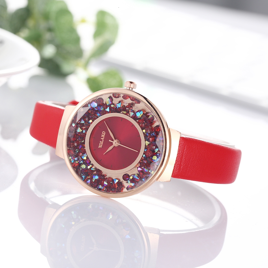 Đồng hồ nữ dây da mặt đính kim cương giả sang trọng | BigBuy360 - bigbuy360.vn