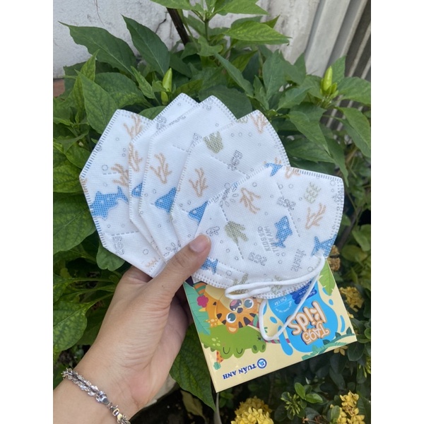 Khẩu trang vn95 kid cho bé 3-7 tuổi 4 lớp kk