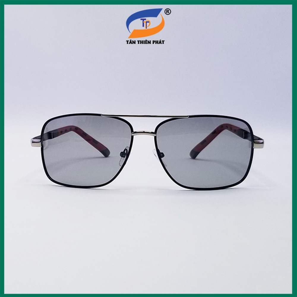 Kính mát nam mắt chữ nhật màu đen, đổi màu TTP905. Tròng Polarized phân cực chống tia UV, gọng nhựa mềm ôm mặt