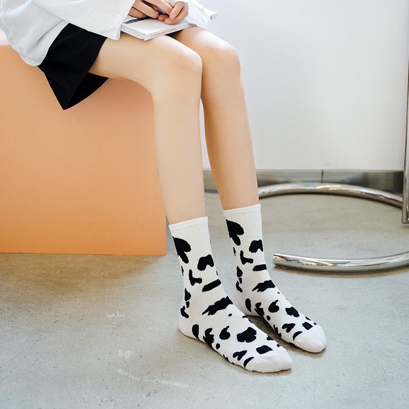 Tất nữ cổ cao họa tiết bò sữa Vintage phong cách Hàn Quốc LOTXINH