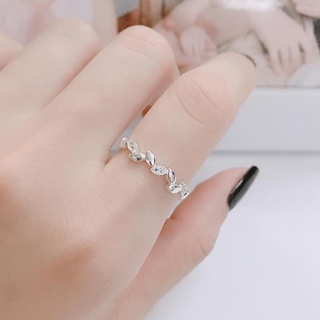 Nhẫn bạc nữ hình chiếc lá đan chéo nhau, chất liệu bạc ta cao cấp - Trang sức bạc Evasilver