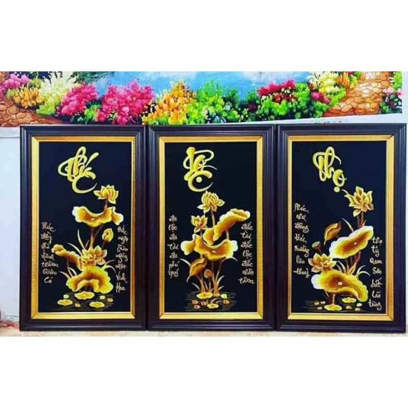 Bộ tranh PHÚC LỘC THỌ SEN VÀNG 1 bộ gồm 3 bức tất cả "ĐÃ THÊU SẴNin về chỉ việc đóng khung.