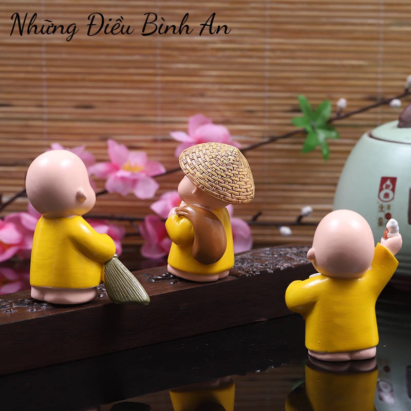Tượng chú tiểu áo vàng mini dễ thương/ Sét 3 chú tiểu áo vàng ngộ nghĩnh trang trí 💕FREESHIP 50k💕 - Những Điều Bình An