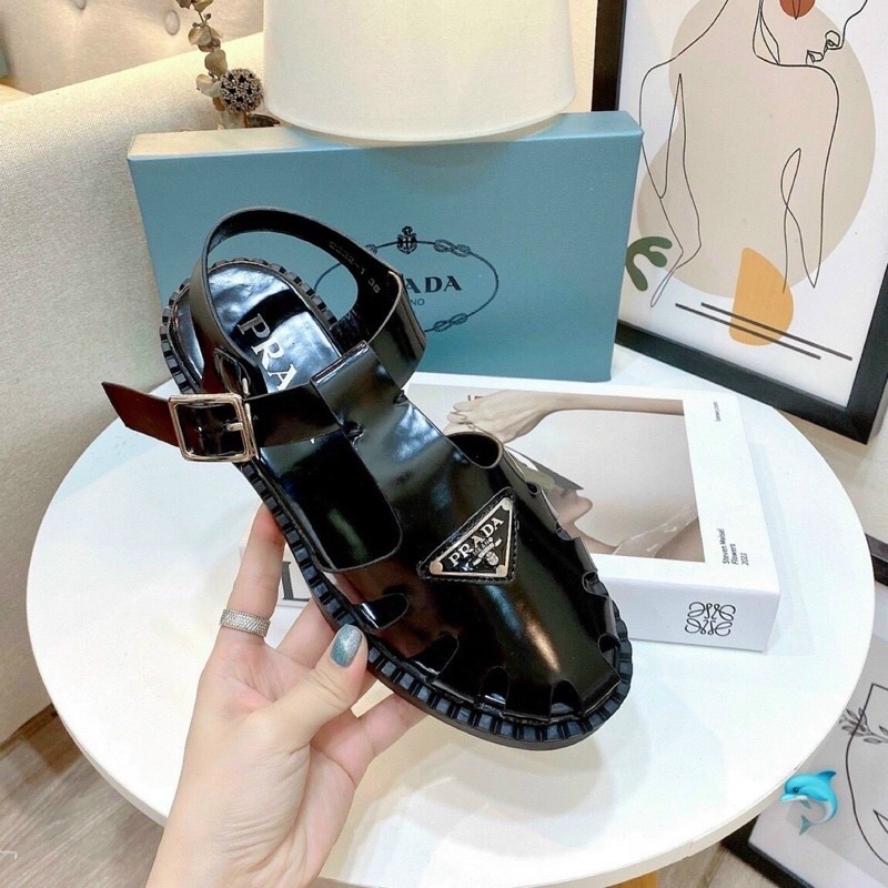 Dép sandal quai da nữ đế cao su non PRADA Cao Cấp