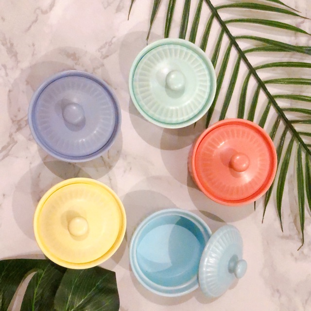 Bát ramenkin có nắp