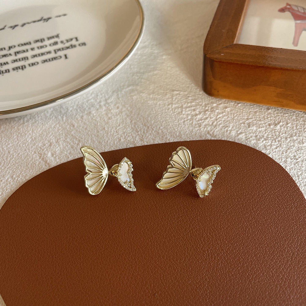 1 Đôi Bông Tai Hình Bướm Cổ Điển Phong Cách Hàn Quốc Dành Cho Nữ