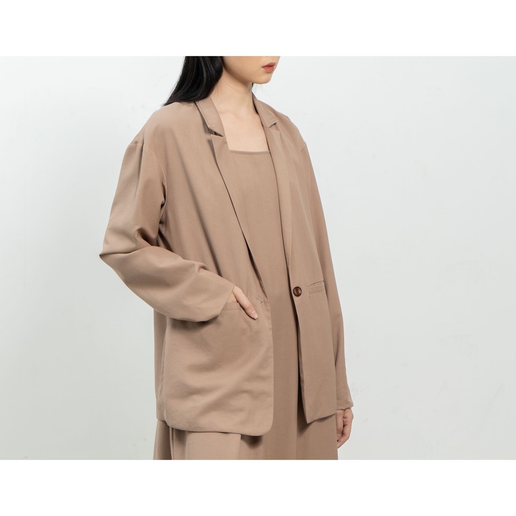Áo khoác nữ KHÂU BY CQ màu nâu Jiyeon Vest