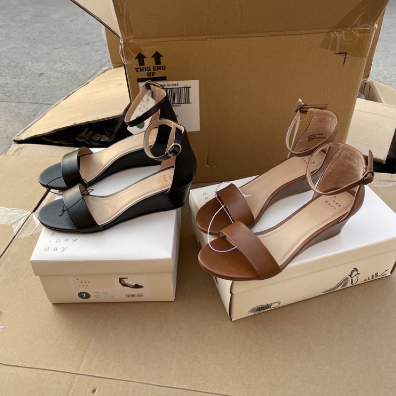 Sandal nữ dư xịn