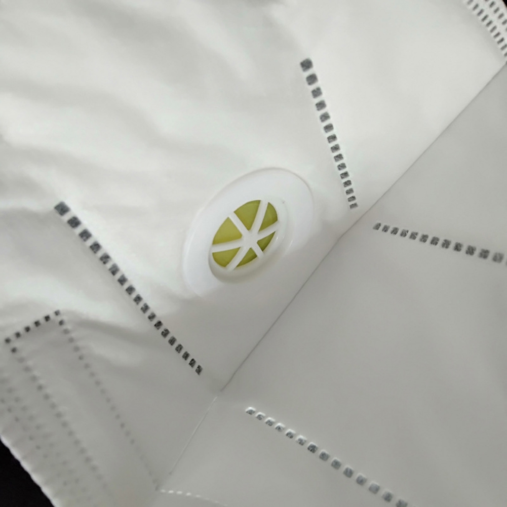 Van Gắn Khẩu Trang Thoáng Khí Độc Đáo Tiện Dụng