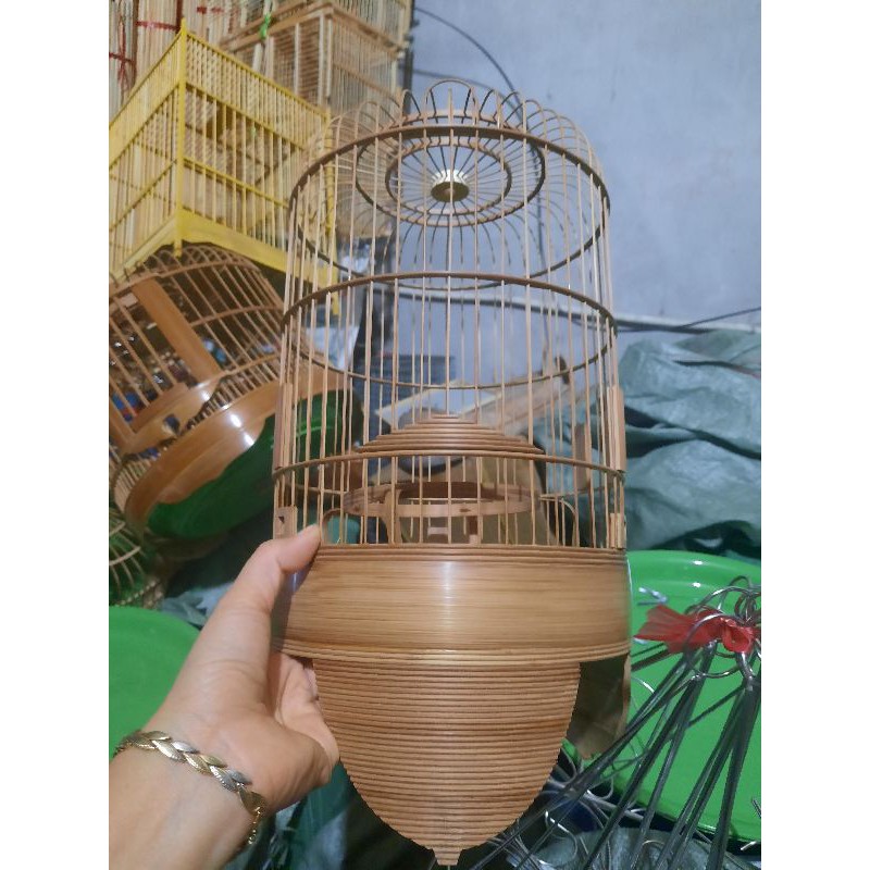 LỒNG KHUYÊN TẦU DỪA