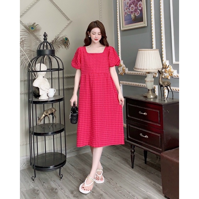 Váy thô kẻ bầu.