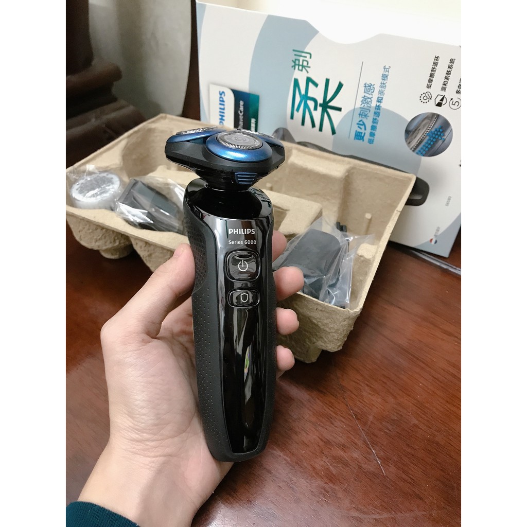 Máy cạo râu Philips Series 6000 - S6580