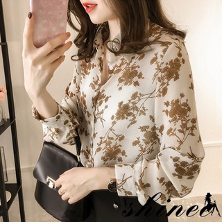 Áo voan nữ dài tay cổ bẻ họa tiết hoa lá thời trang