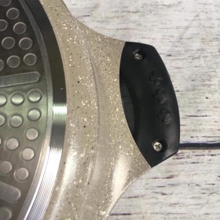 Nồi Đá 7 lớp stone phi 24cm lock&lock LCA6242D thành thấp