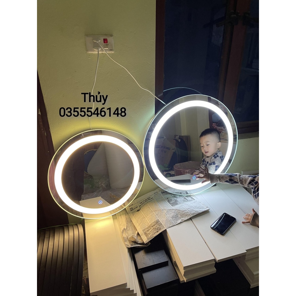 Gương led tròn treo tường 𝐆𝐢𝐚́ 𝐭𝐚̣̂𝐧 𝐱𝐮̛𝐨̛̉𝐧𝐠 gương led nhà tắm tiện lợi