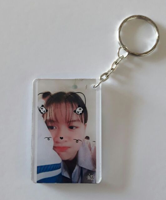 Móc chìa khóa mica in hình theo yêu cầu