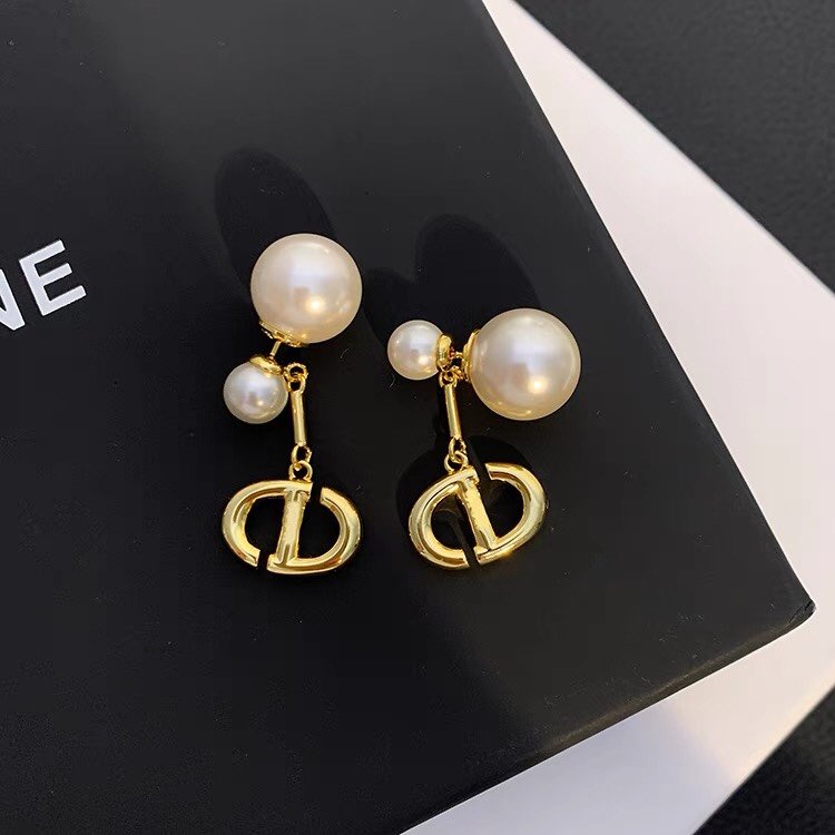 Khuyên Tai Tròn Khắc Chữ Dior Bằng Thép Titanium Thời Trang Cho Nữ