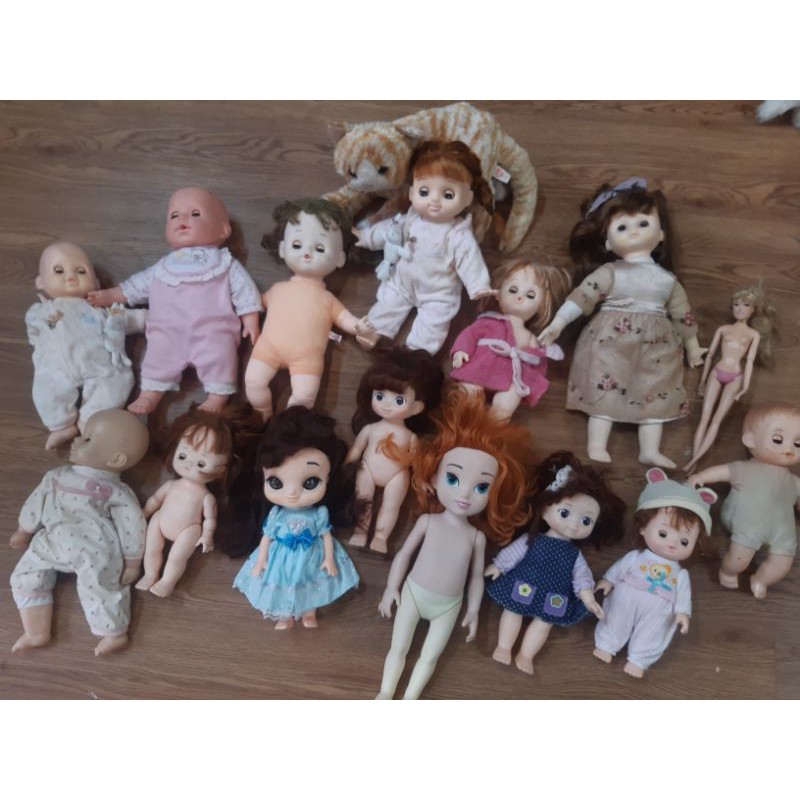 set búp bê của khách lẻ