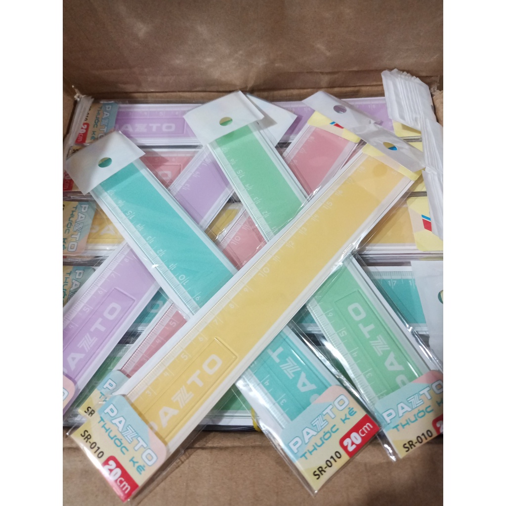 Thước nhựa thẳng màu Pastel dài 20 cm Pazto SR-010